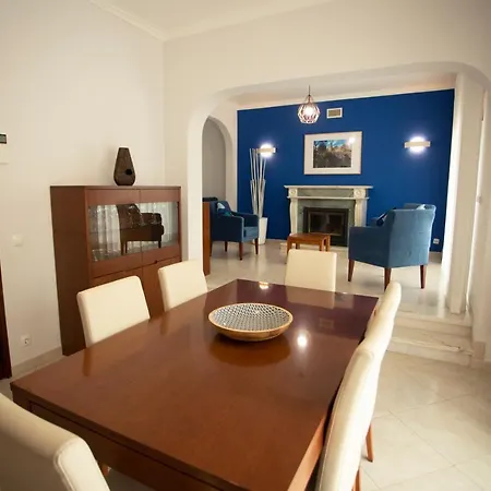 Meriteluna Villa Parede