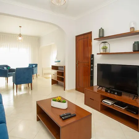Meriteluna Villa Parede