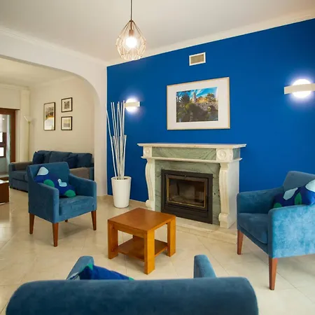 Вилла Meriteluna Пареде