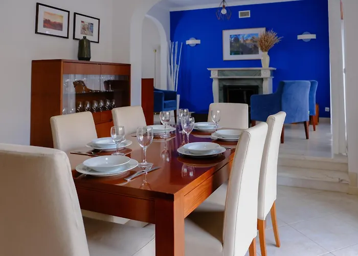 Meriteluna Villa *