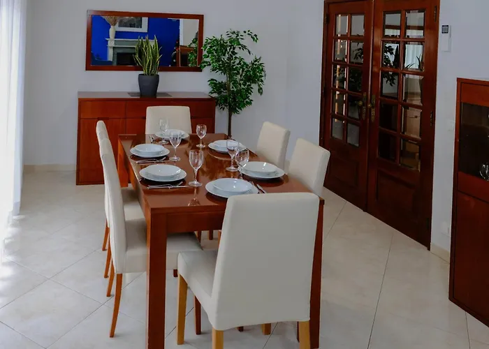 Meriteluna Villa